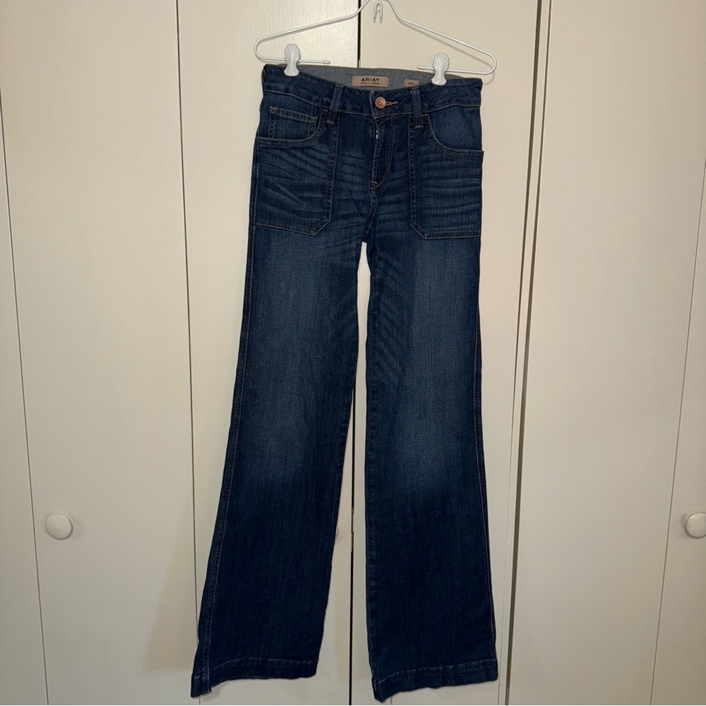 The Bronson Perfect Rise Ariat Medium Wash Trouser Jeans Savannah 7s Exclusive